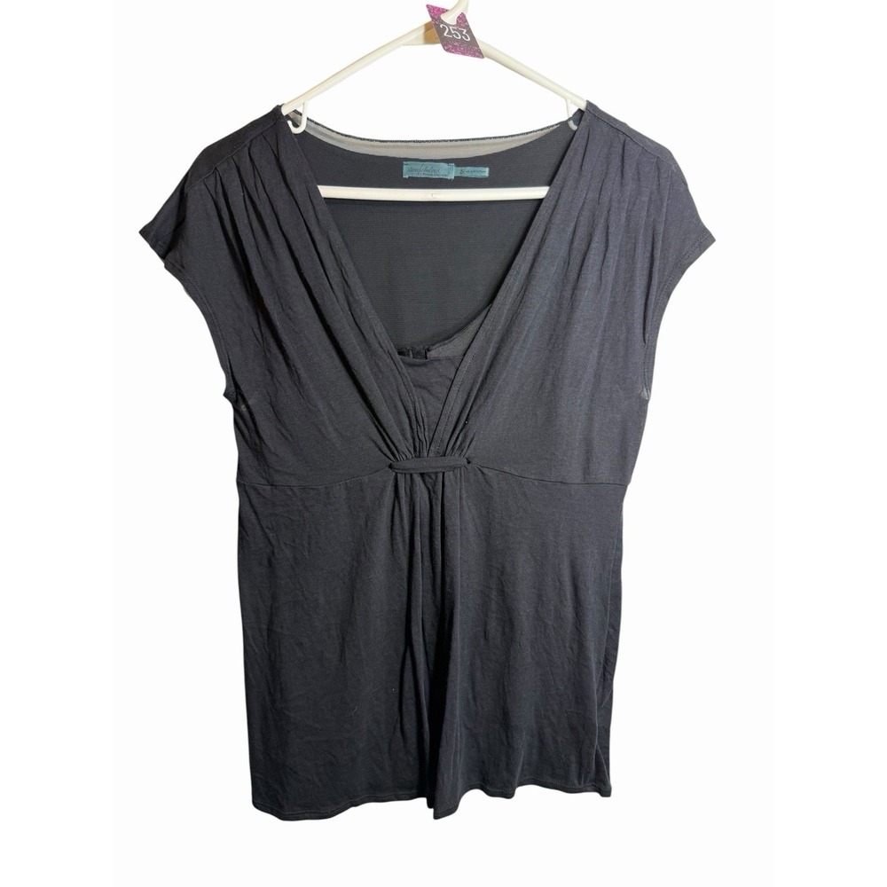 slim fabulous black short sleeve v neck shirt size medium